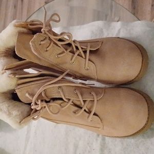 Report girls boots